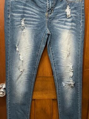 Slim Fit Distressed Blue Skinny Jeans for Women